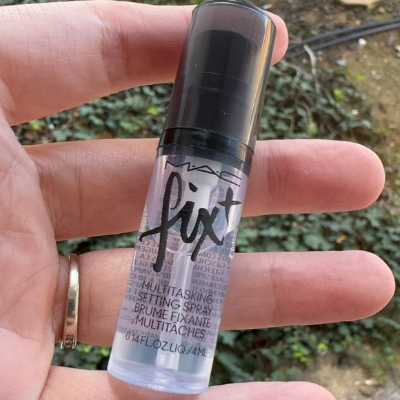 MAC Fix+ Multitasking Setting Spray 4ml / 0.14 fl oz Trial Size NWOB - Picture 1 of 2